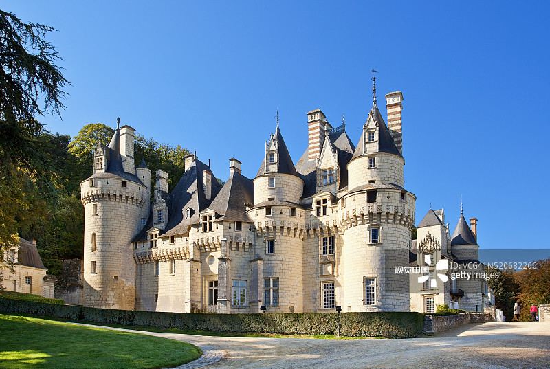 法国于塞城堡风光图片素材