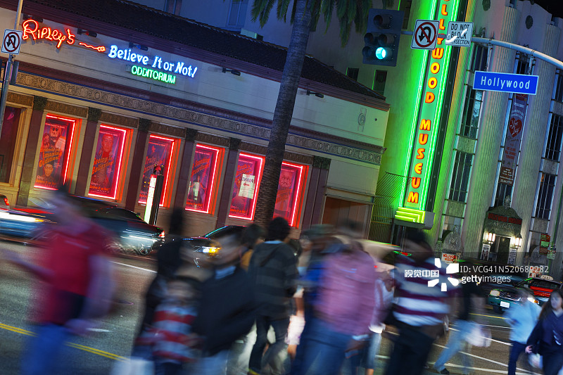 好莱坞大道夜景人行横道图片素材