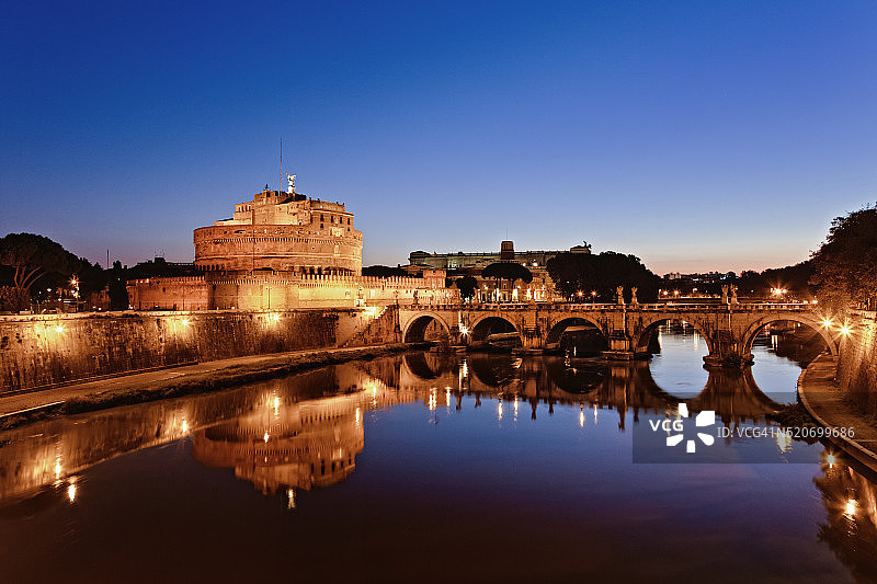 意大利罗马圣天使堡与桥梁图片素材