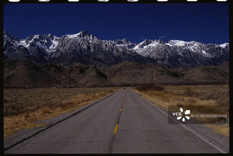 通往内华达山脉的高速公路图片素材