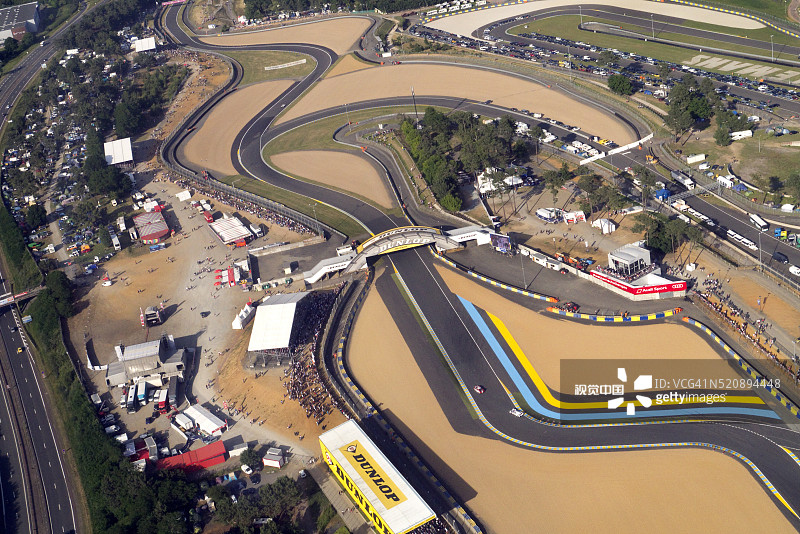 勒芒赛车赛道24小时练习赛鸟瞰（2014年）图片素材