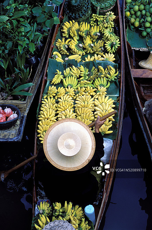 泰国叻武里府丹嫩沙多水上市场图片素材