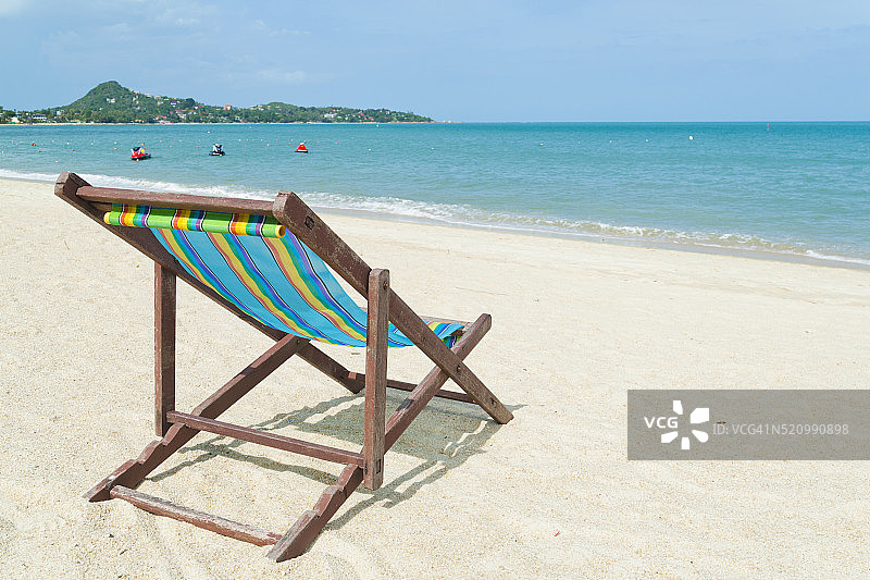 拉迈海滩，苏梅岛，泰国的沙滩椅图片素材