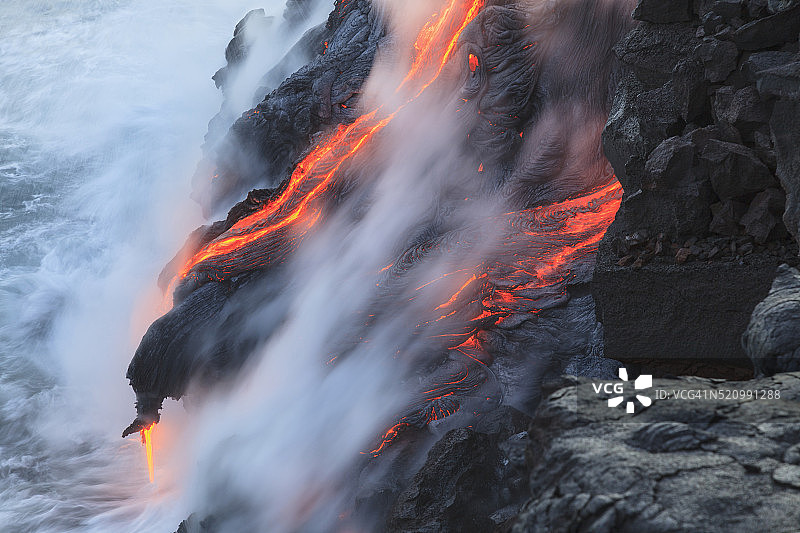 基拉韦厄火山熔岩流图片素材