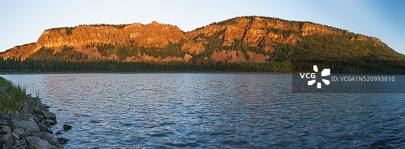 盲湖，犹他州博尔德山，美国图片素材