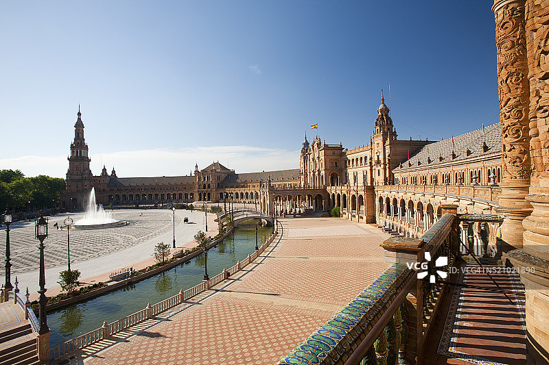 西班牙塞维利亚玛丽亚路易莎公园壮丽的西班牙广场图片素材