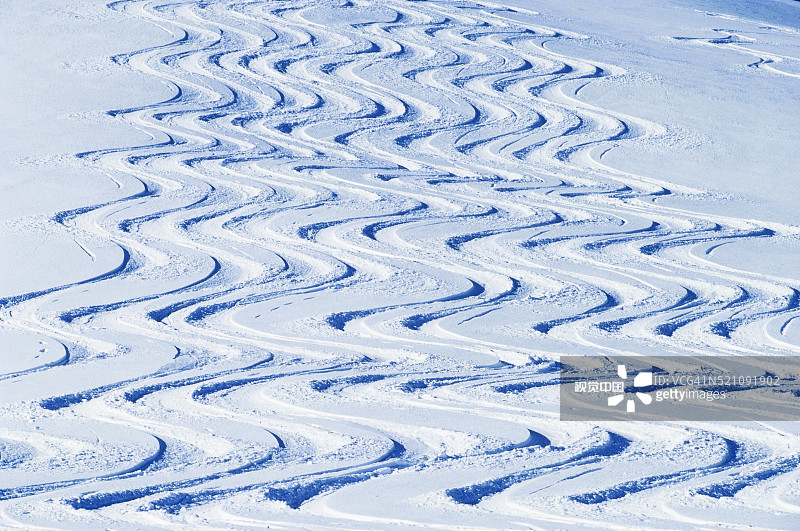 卡里布山脉的滑雪道图片素材