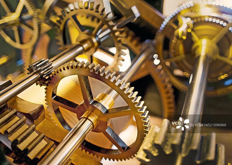 E. Howard时钟的齿轮和作品，缅因州肯纳邦克波特第一教区教堂图片素材