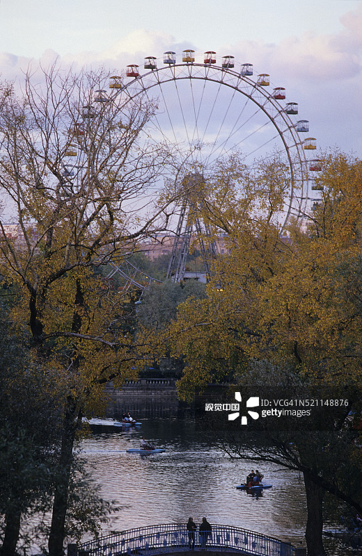 高尔基公园的摩天轮图片素材