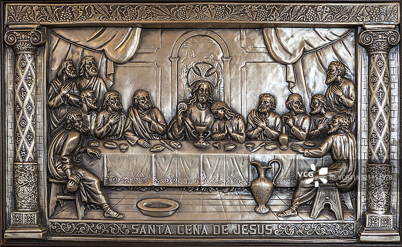 格伦达菲厄泽教堂的最后的晚餐艺术作品，冰岛格伦达菲厄泽图片素材