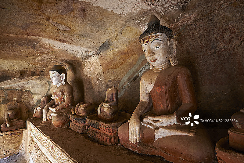 缅甸实皆省蒙育瓦波温道佛教石窟图片素材