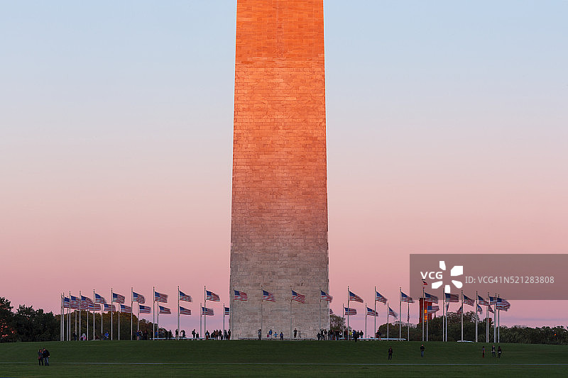 华盛顿特区日落时分的华盛顿纪念碑图片素材
