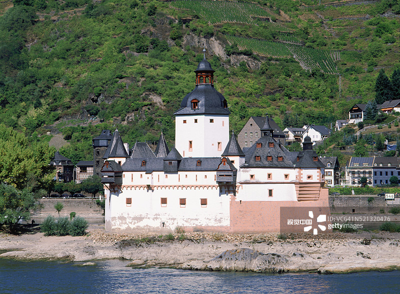 莱茵河上的普法尔茨格拉芬施泰因城堡图片素材