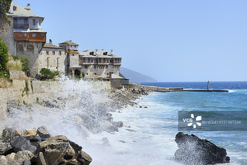 希腊哈尔基季基阿索斯山半岛，世界遗产，暴风雨天图片素材