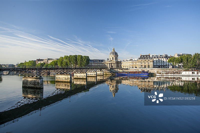 法国巴黎的塞纳河图片素材