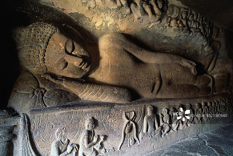 阿旃陀的摩诃波涅槃雕塑图片素材