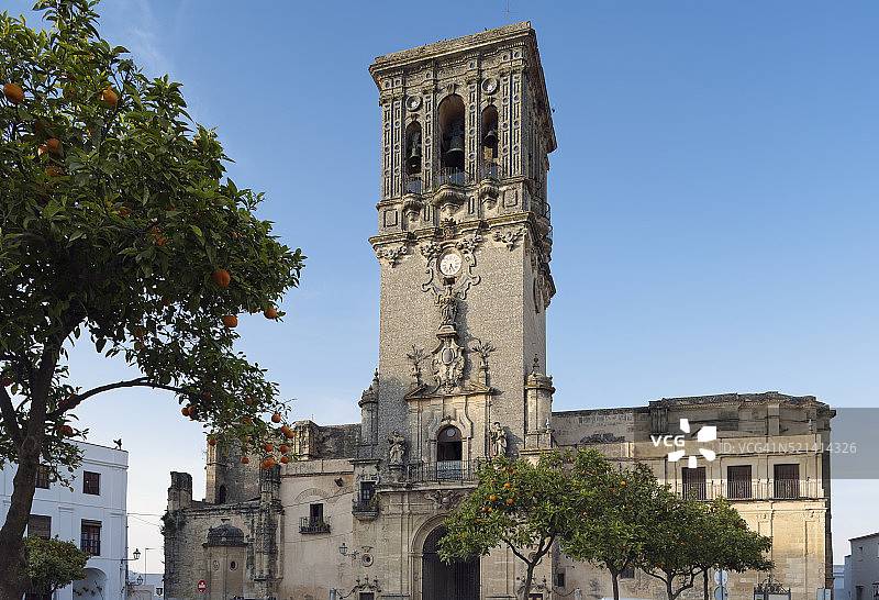 西班牙阿尔科斯-德拉弗龙特拉圣玛利亚教堂图片素材