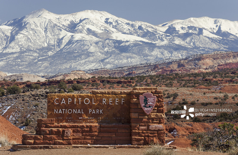 美国犹他州圆顶礁国家公园西入口图片素材