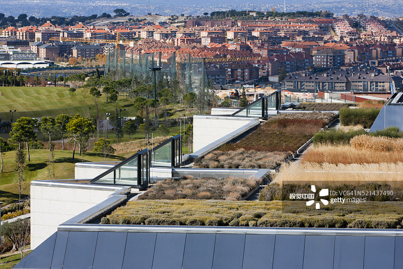 空中花园。气候控制。桑坦德银行金融城。路易斯·巴列霍景观建筑师。西班牙马德里。图片素材