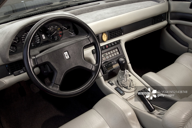 1991年玛莎拉蒂沙玛尔内饰图片素材