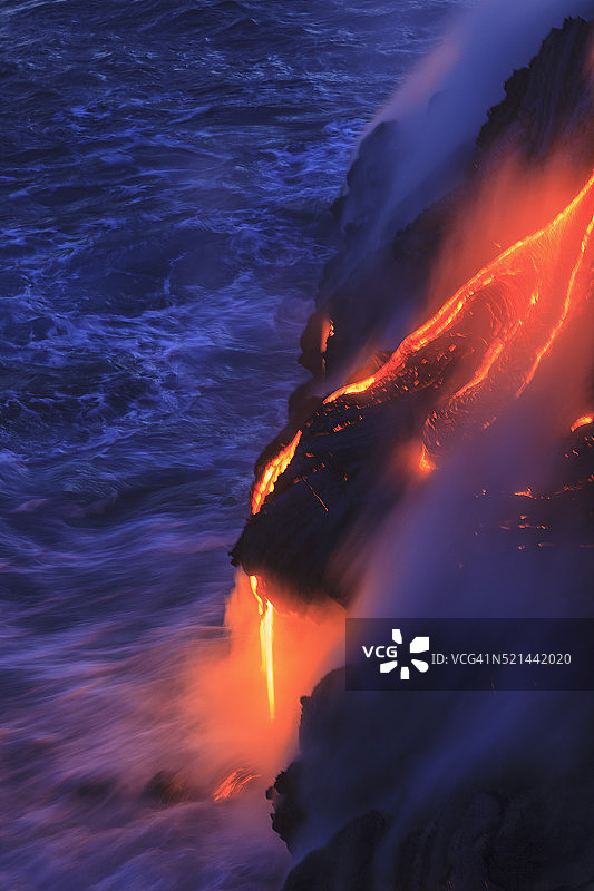 基拉韦厄火山熔岩流图片素材