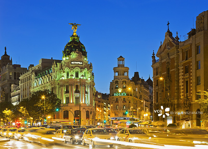 马德里格兰大道和都市大厦图片素材