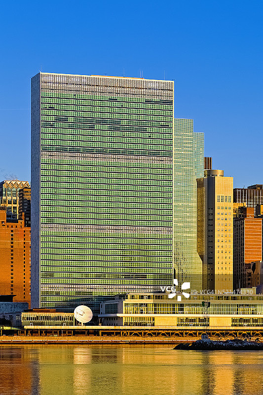曼哈顿中城的联合国大楼图片素材