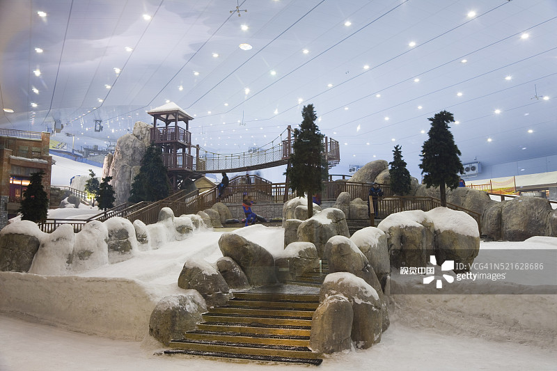 迪拜阿联酋购物中心的迪拜滑雪场图片素材