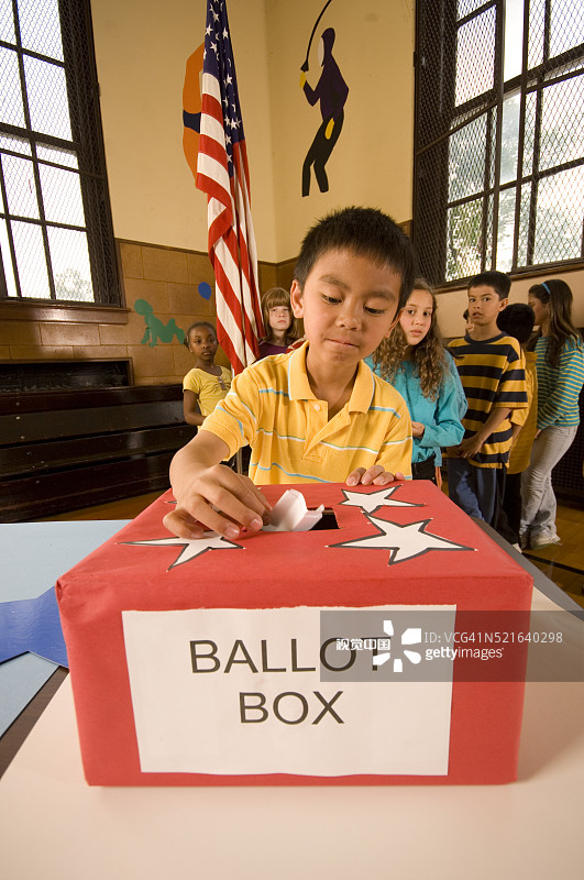 三年级学生报名投票图片素材