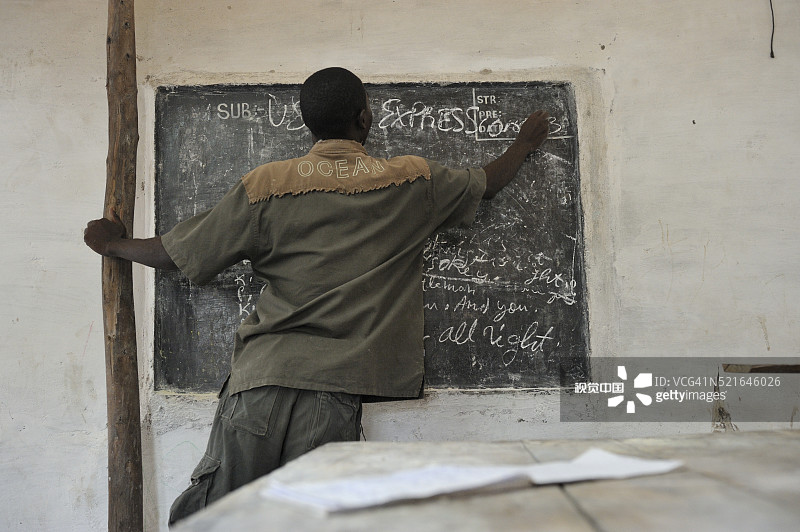 刚果民主共和国鲁丘鲁地区的国内流离失所者营地图片素材