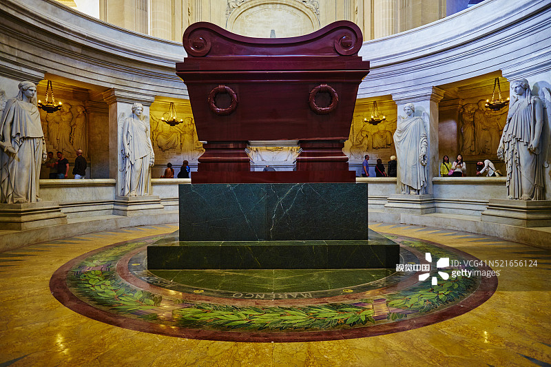 法国巴黎，荣军院，圣路易-荣军院大教堂图片素材