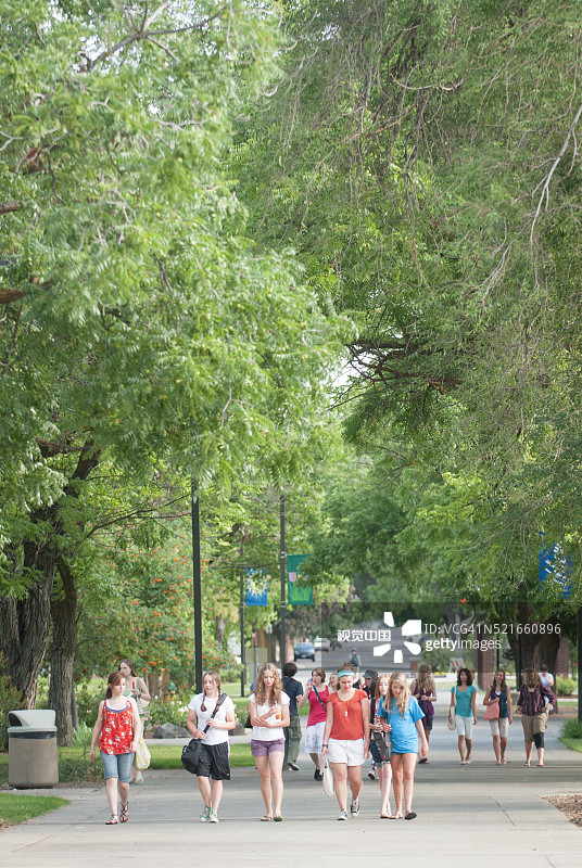 华盛顿中央大学校园里的学生图片素材