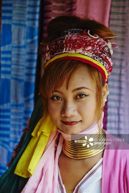 泰国夜丰颂府长颈族女孩图片素材