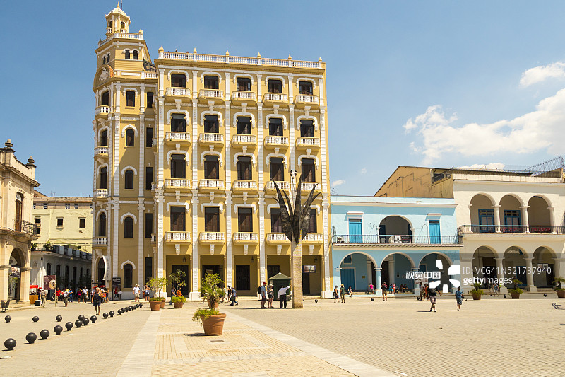 古巴哈瓦那老广场图片素材