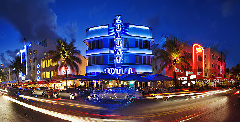 黄昏下的海洋大道图片素材