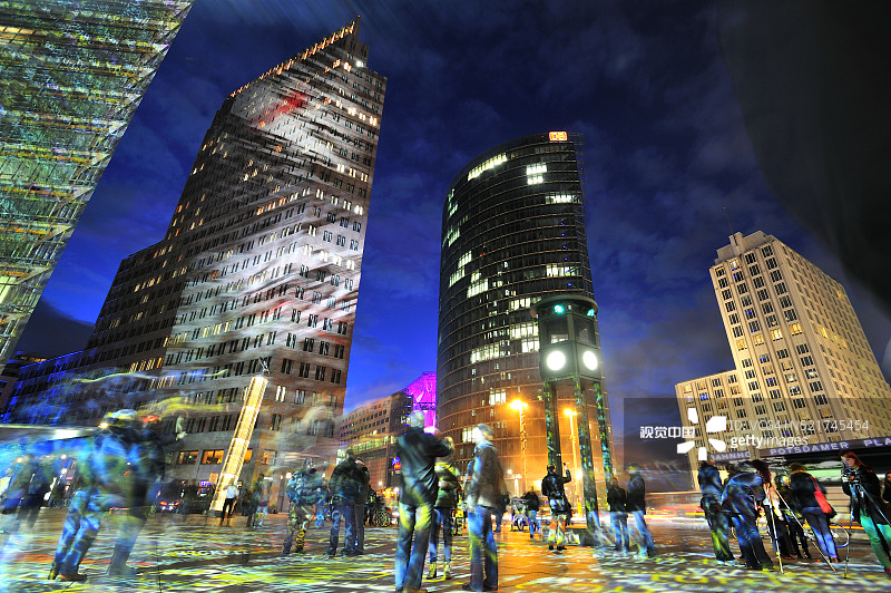 灯光节期间的波茨坦广场图片素材