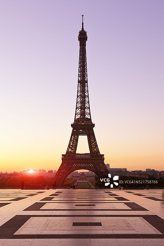 特罗卡德罗广场和埃菲尔铁塔图片素材