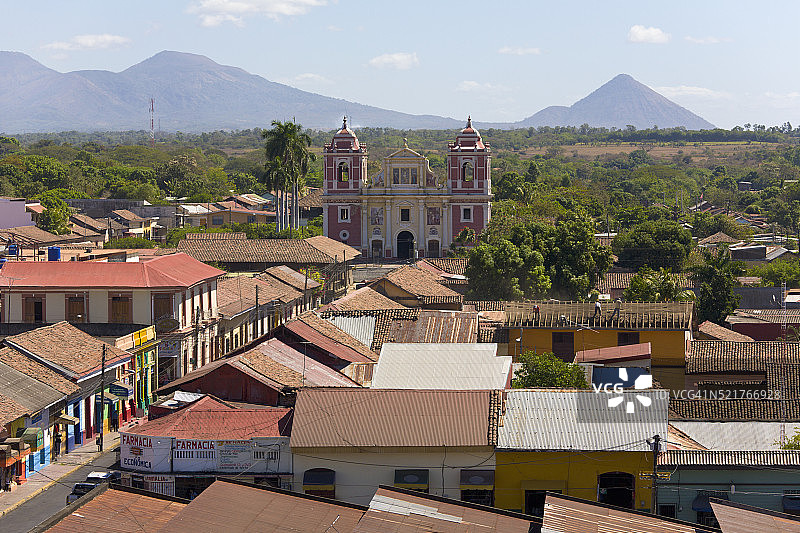 尼加拉瓜莱昂的卡尔瓦里奥教堂和屋顶图片素材