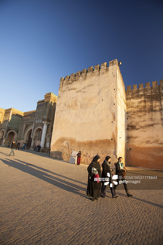摩洛哥梅克内斯的帝国之门和城墙图片素材