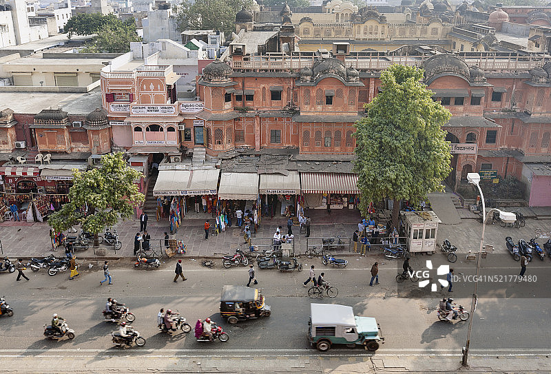印度拉贾斯坦邦斋浦尔老城中心的道路交通图片素材