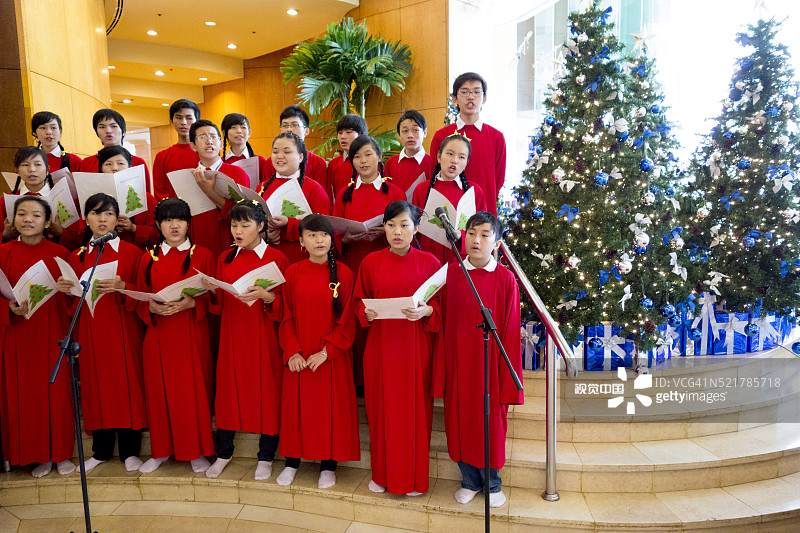越南胡志明市圣诞合唱团图片素材