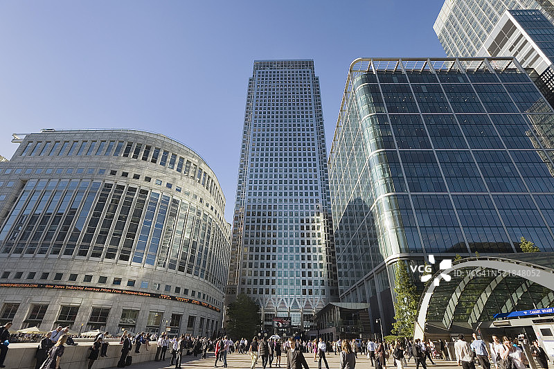 伦敦金丝雀码头的办公楼图片素材