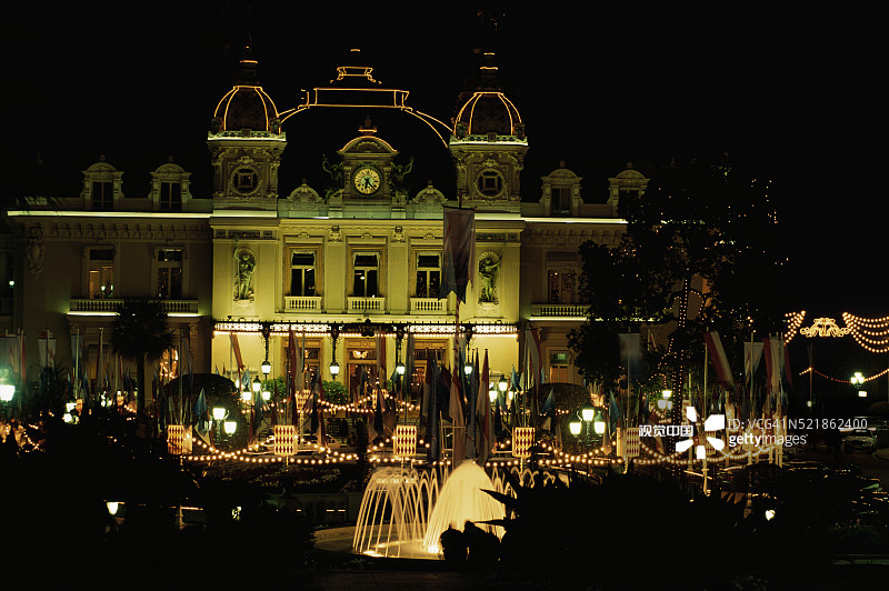 夜晚大赌场外的喷泉图片素材
