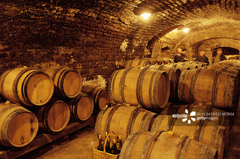 Rene et Vincent Dauvissat酒窖图片素材