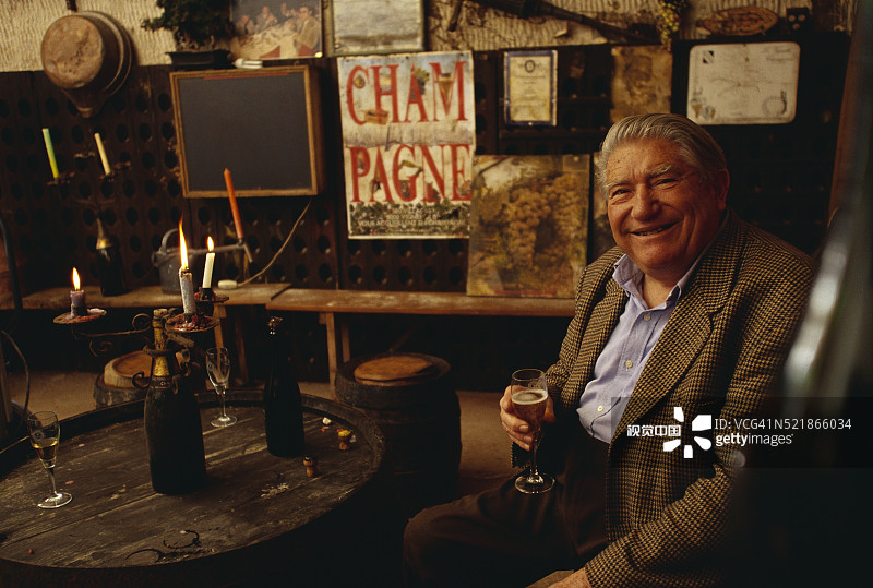 酿酒师雷内·科拉尔图片素材