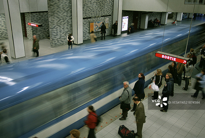 艺术广场地铁站图片素材