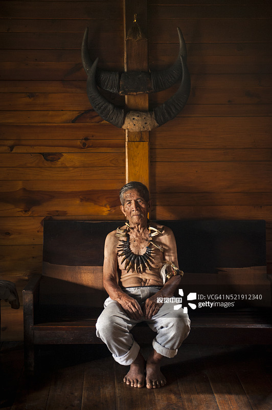 伊戈罗特男子拉凯·瓦-奥肖像图片素材