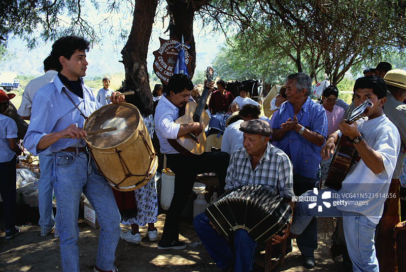 高乔人节上的音乐家图片素材