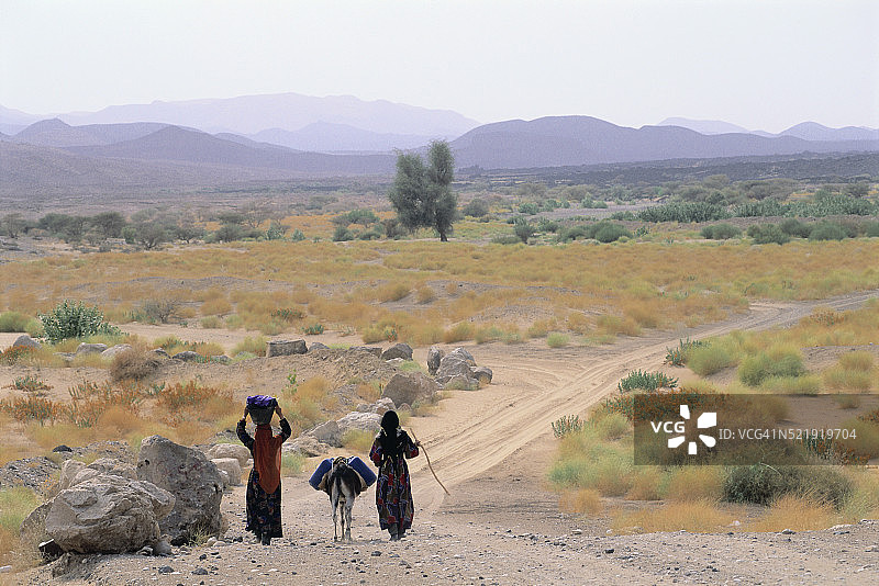 马里卜的贝都因妇女图片素材