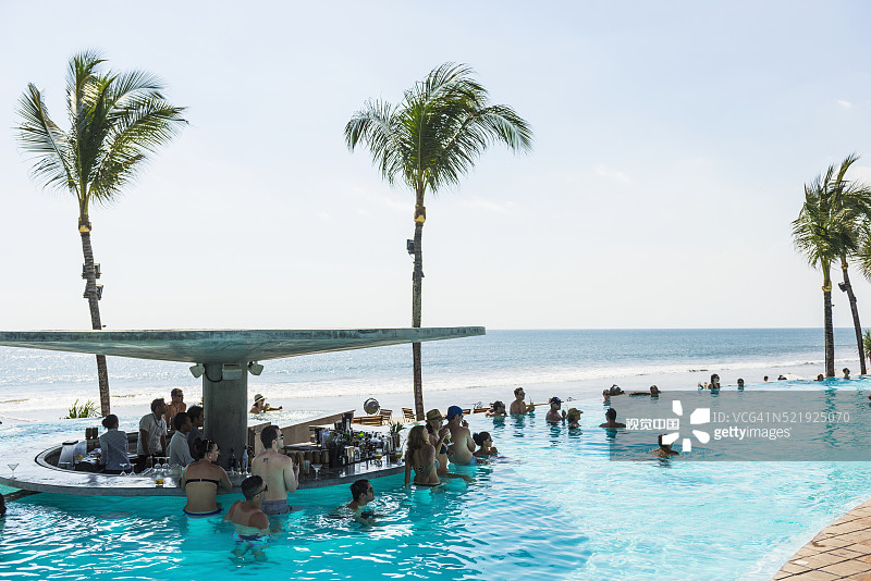 巴厘岛水明漾土豆头酒吧餐厅图片素材